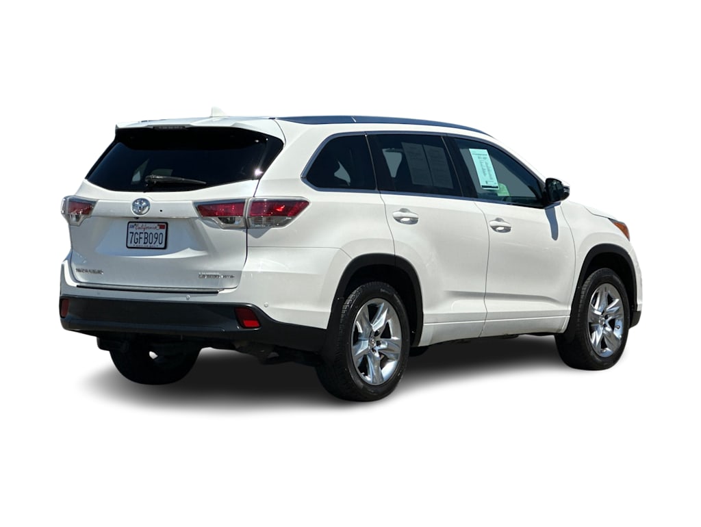 Thumbnail: 2014 Toyota Highlander - 18