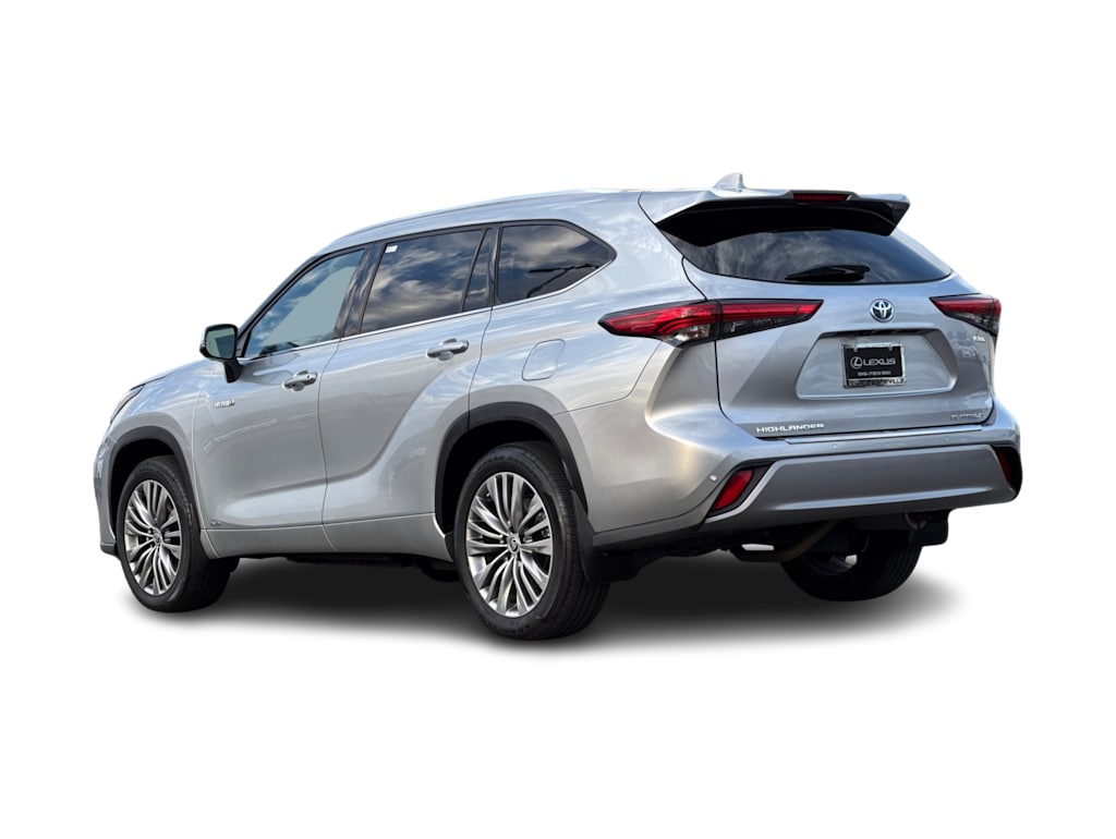 Thumbnail: 2021 Toyota Highlander - 4