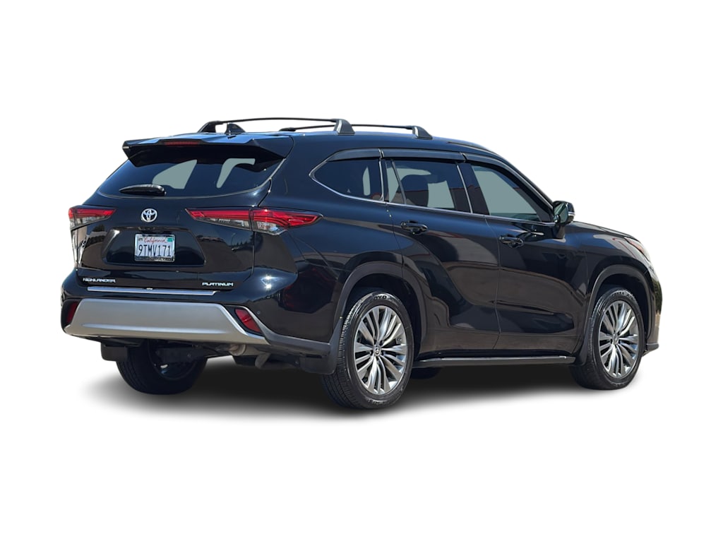 Thumbnail: 2021 Toyota Highlander - 18
