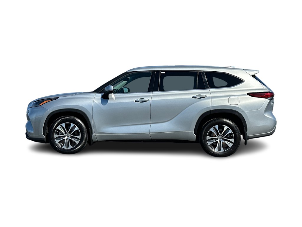 2021 Toyota Highlander XLE 3