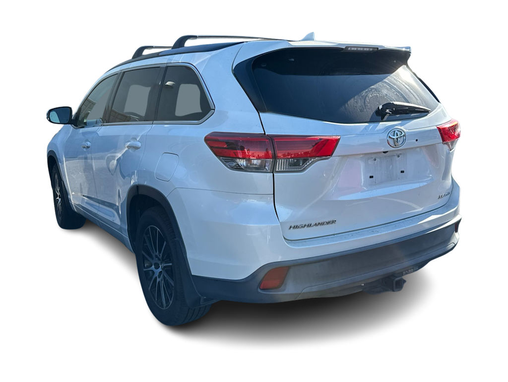 Thumbnail: 2017 Toyota Highlander - 2