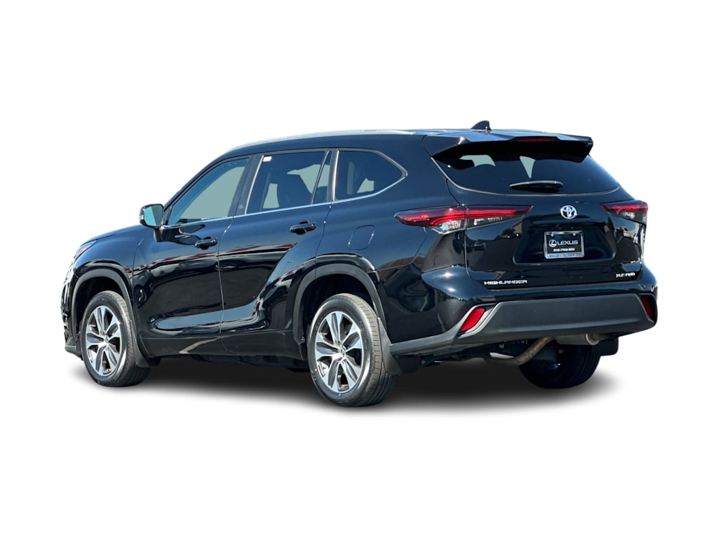 Thumbnail: 2024 Toyota Highlander - 4