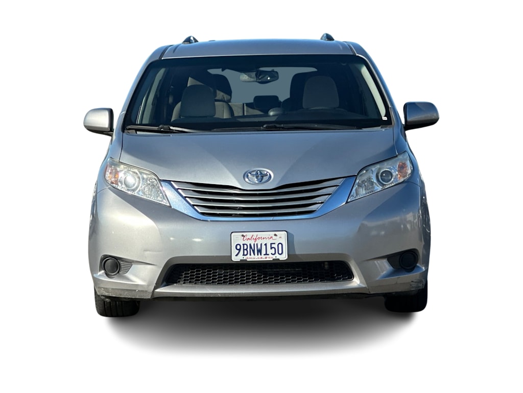 Thumbnail: 2015 Toyota Sienna - 6
