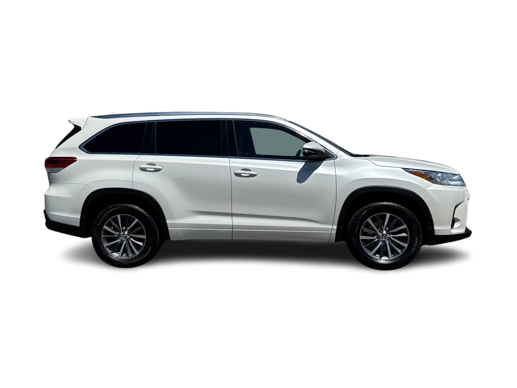 Thumbnail: 2018 Toyota Highlander - 19