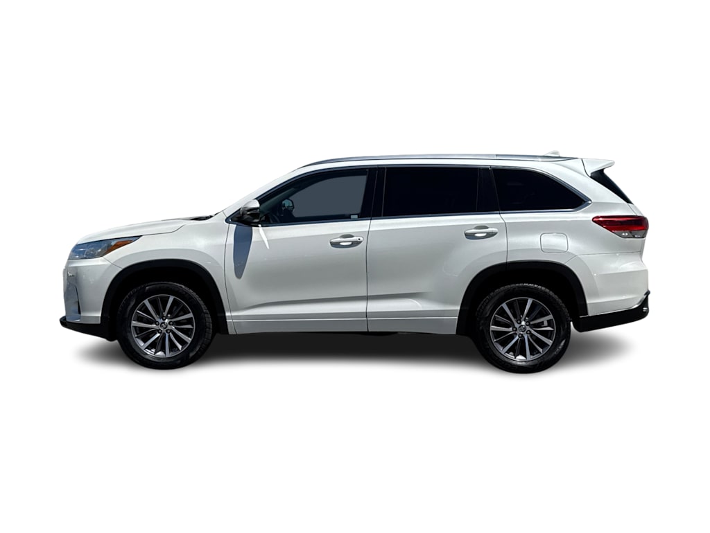 Thumbnail: 2018 Toyota Highlander - 3
