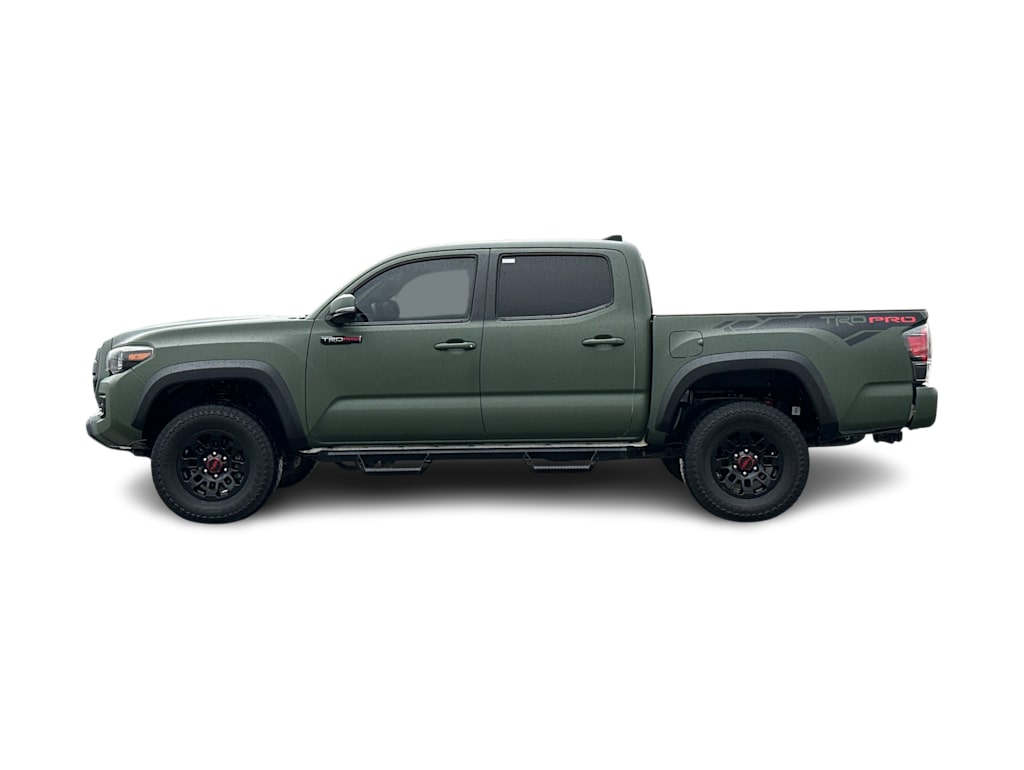 Thumbnail: 2018 Toyota Tacoma - 3