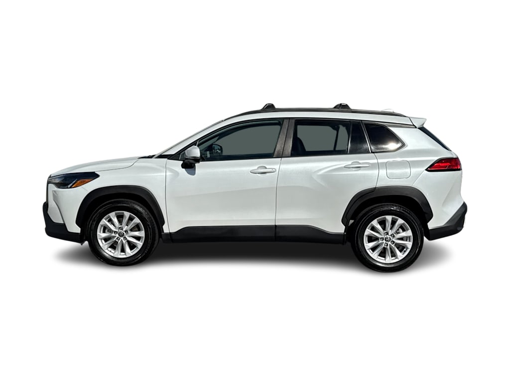 Thumbnail: 2022 Toyota Corolla Cross - 3