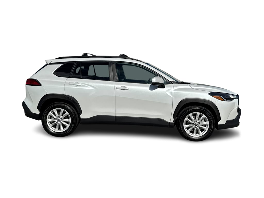 Thumbnail: 2022 Toyota Corolla Cross - 19