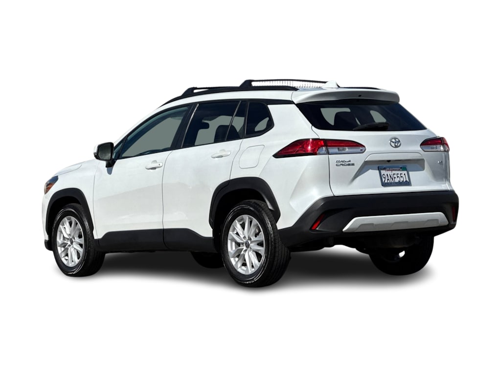 Thumbnail: 2022 Toyota Corolla Cross - 4