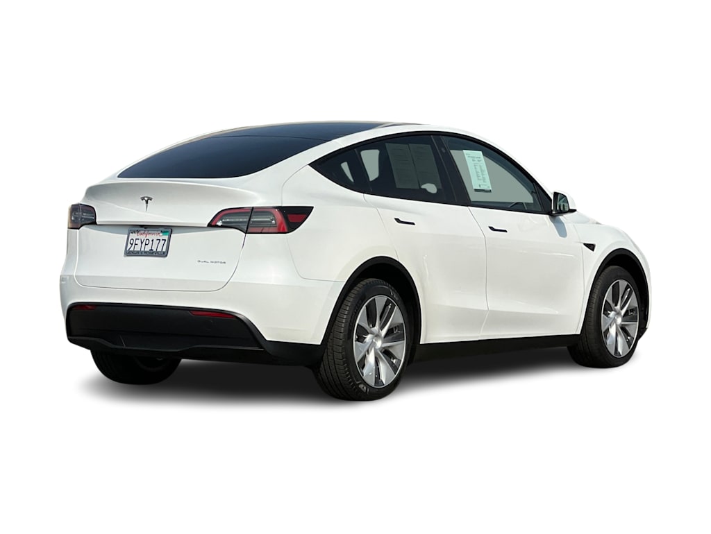 Thumbnail: 2023 Tesla Model Y - 16