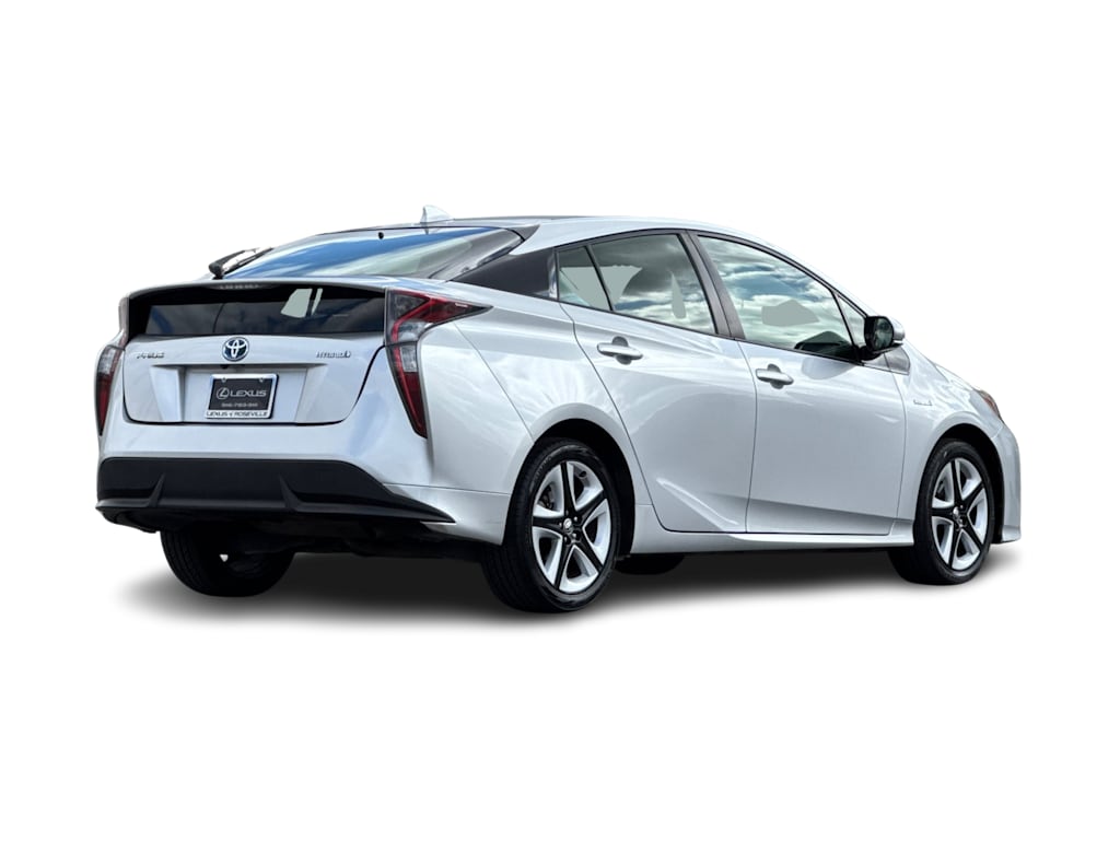 Thumbnail: 2017 Toyota Prius - 18