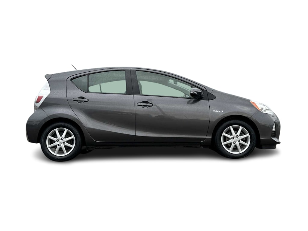 2013 Toyota Prius c  19