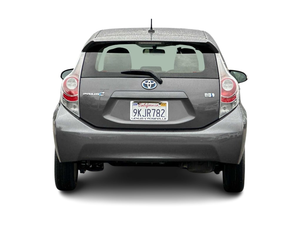 2013 Toyota Prius c  5