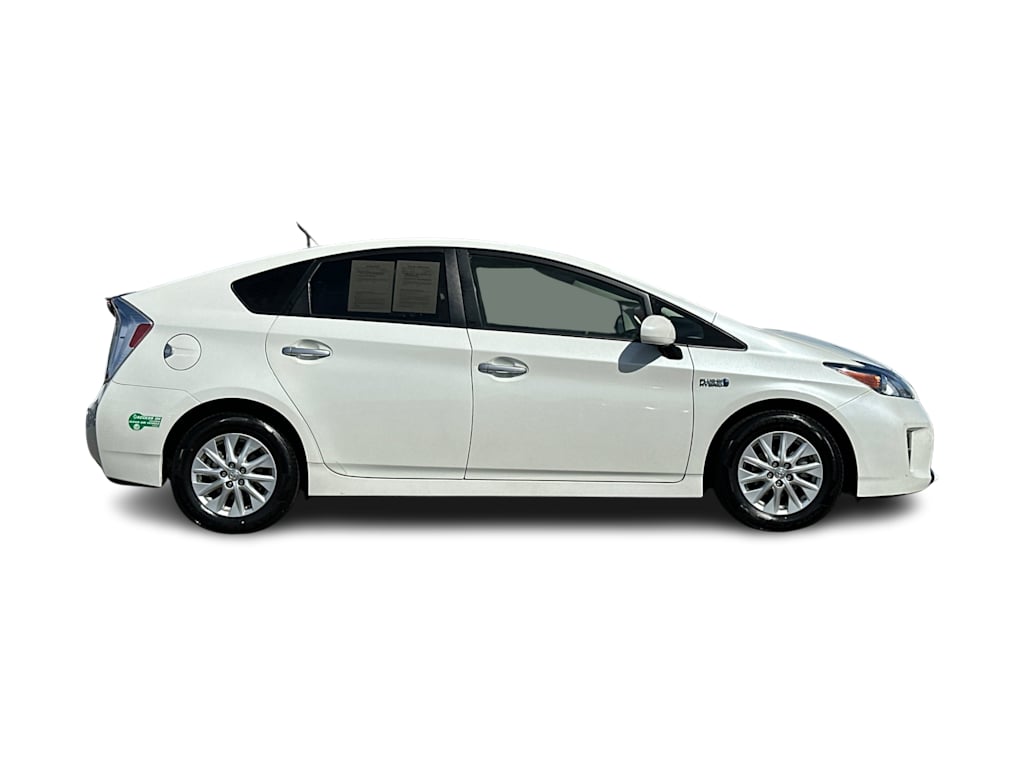 Thumbnail: 2015 Toyota Prius - 19