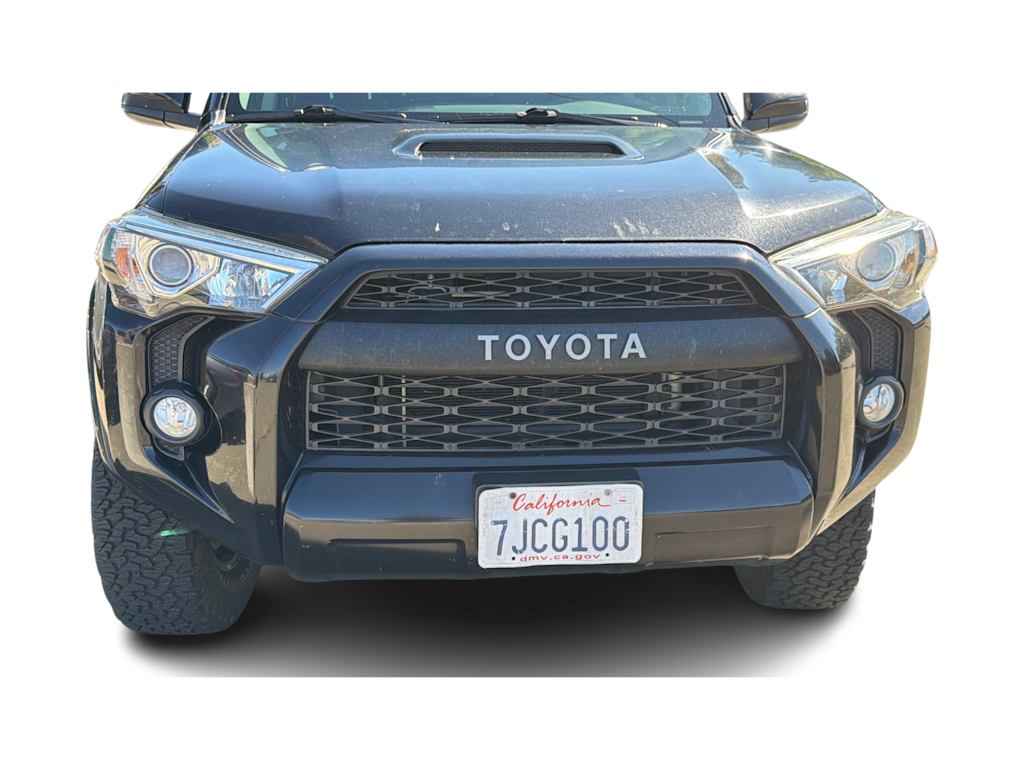 Thumbnail: 2015 Toyota 4Runner - 11