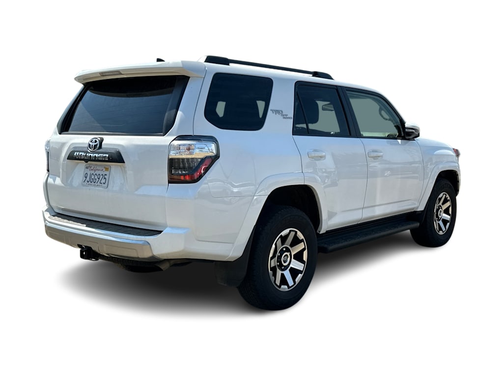 Thumbnail: 2023 Toyota 4Runner - 9