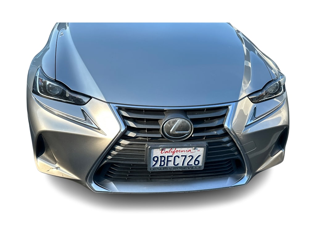 Thumbnail: 2019 Lexus IS - 11