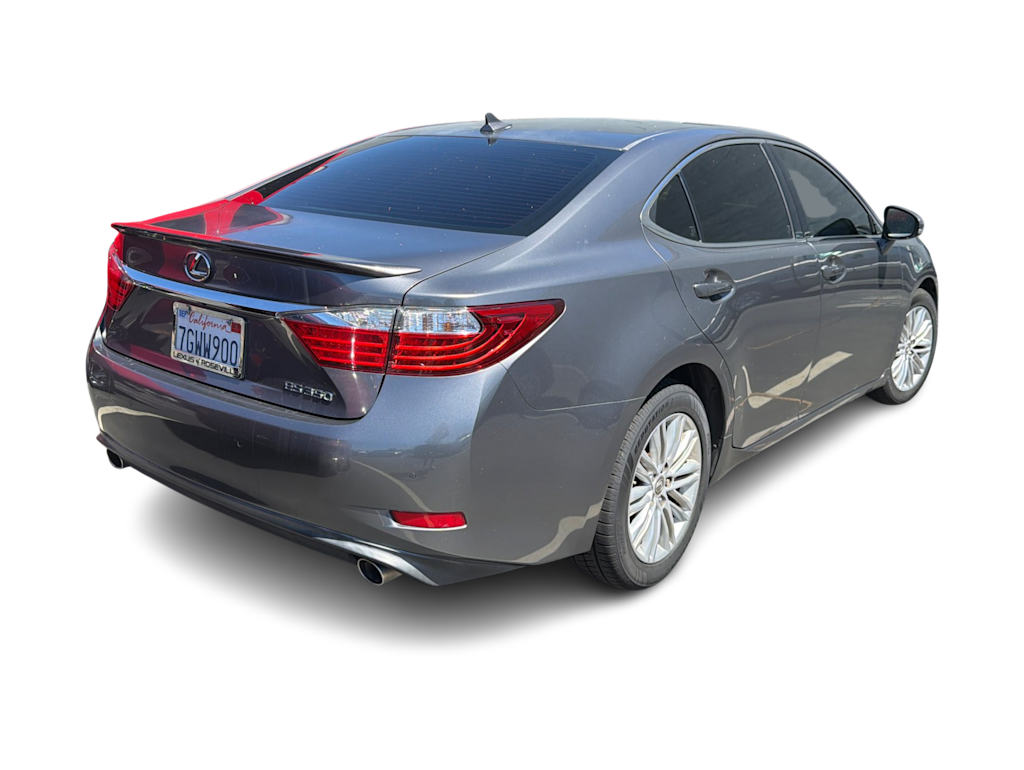 Thumbnail: 2014 Lexus ES - 8