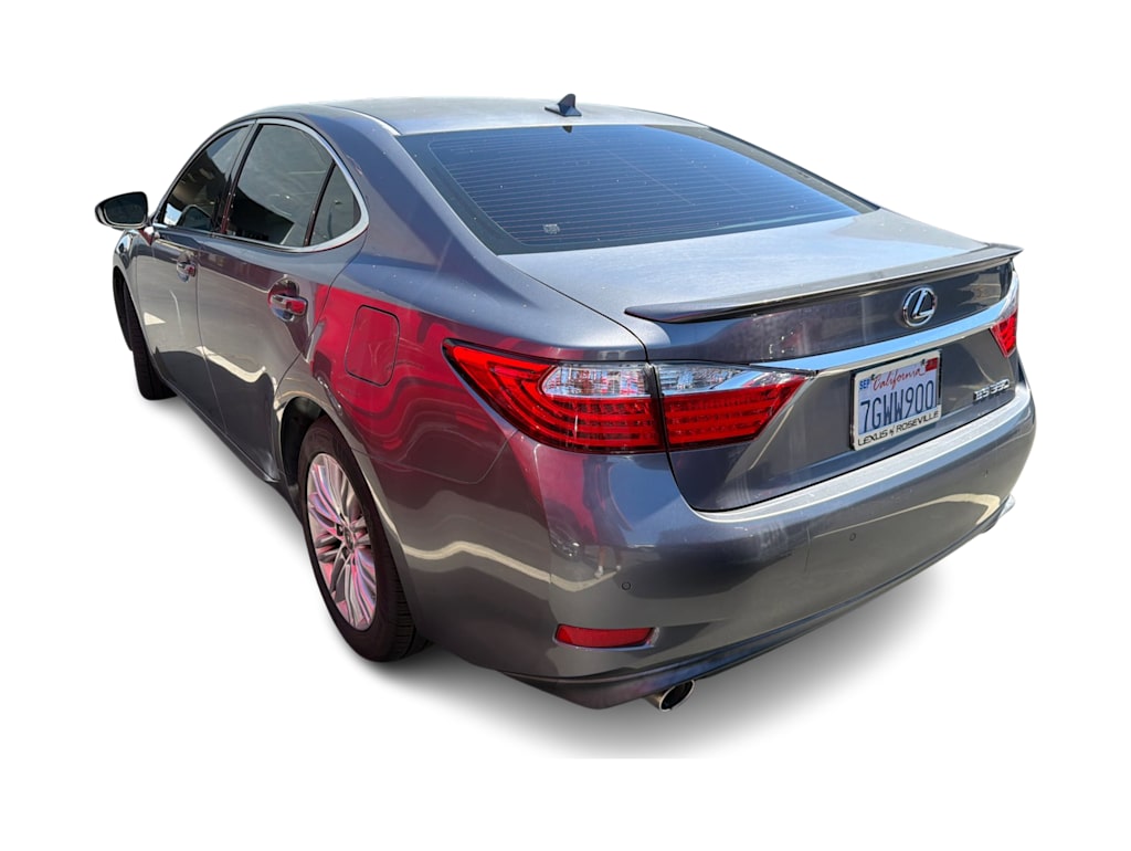 Thumbnail: 2014 Lexus ES - 2