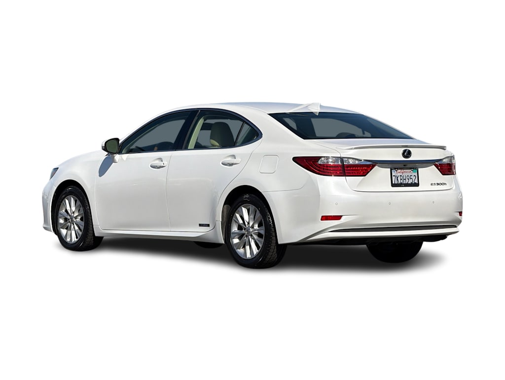 Thumbnail: 2015 Lexus ES - 4