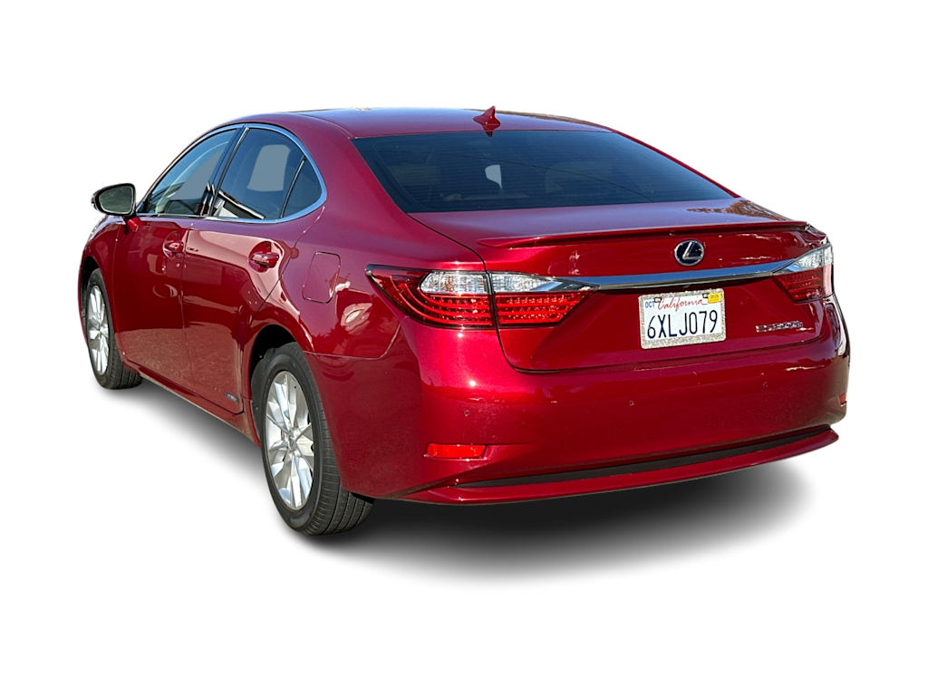 Thumbnail: 2013 Lexus ES - 2