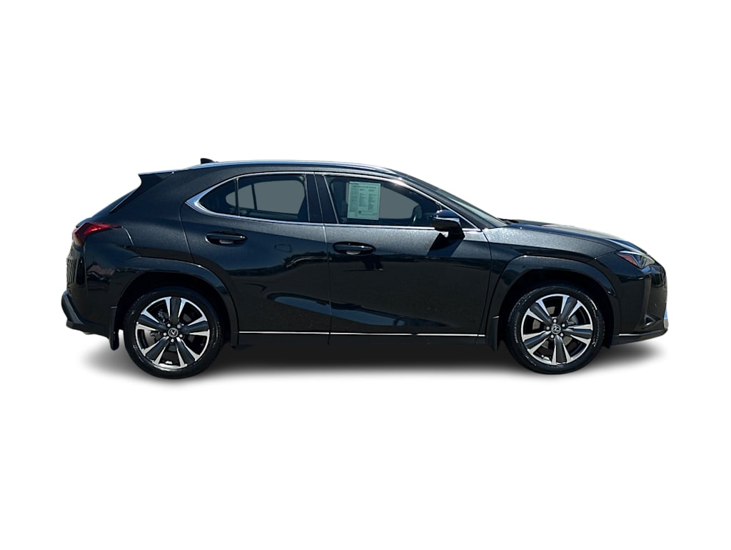 Thumbnail: 2023 Lexus UX - 20