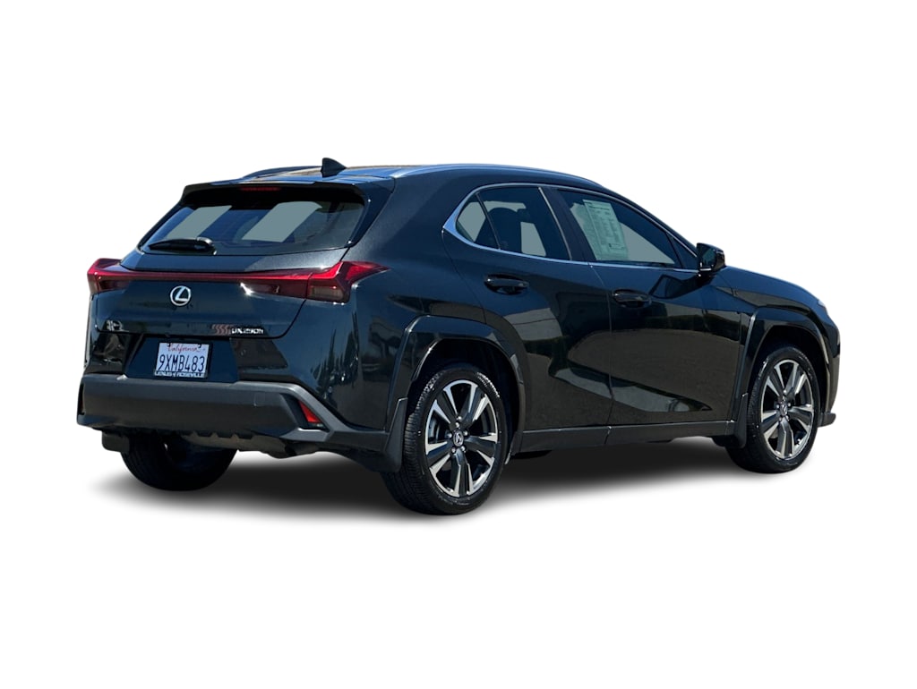 Thumbnail: 2023 Lexus UX - 18