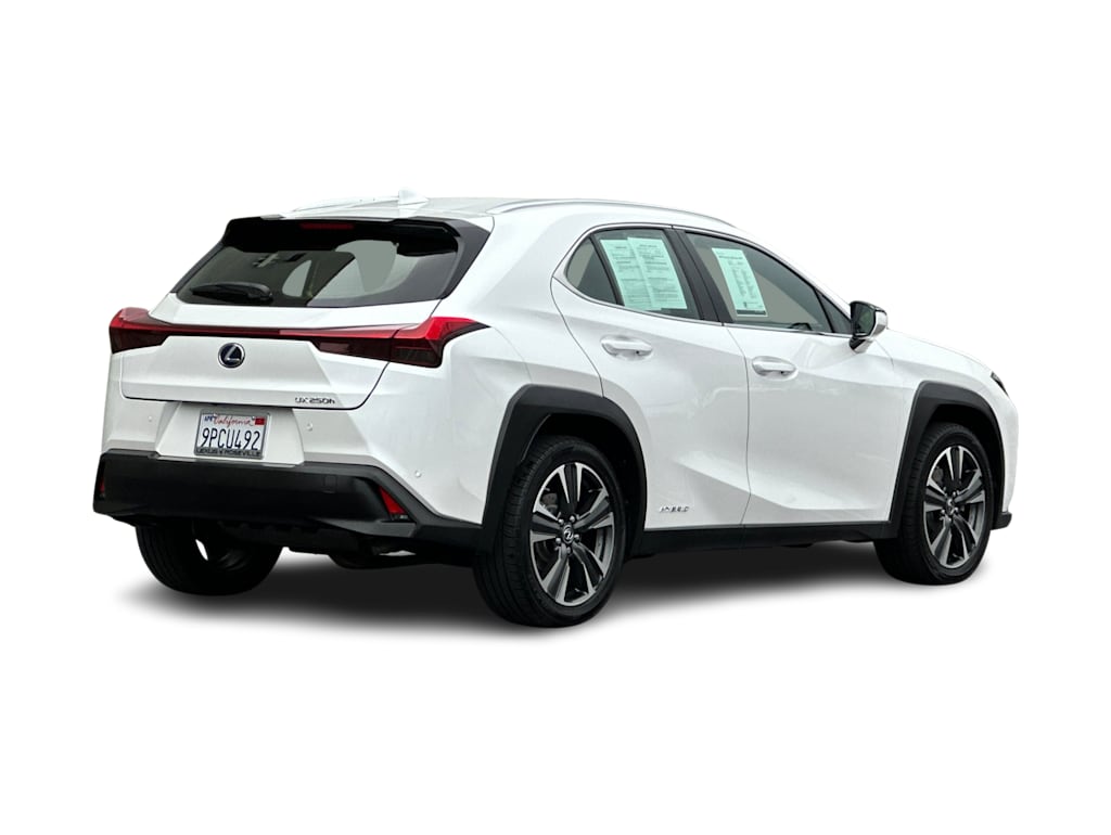 Thumbnail: 2019 Lexus UX - 18