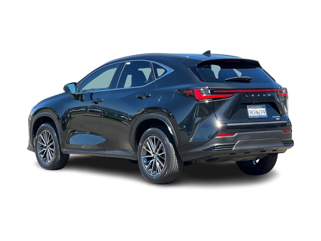 Thumbnail: 2024 Lexus ES - 4