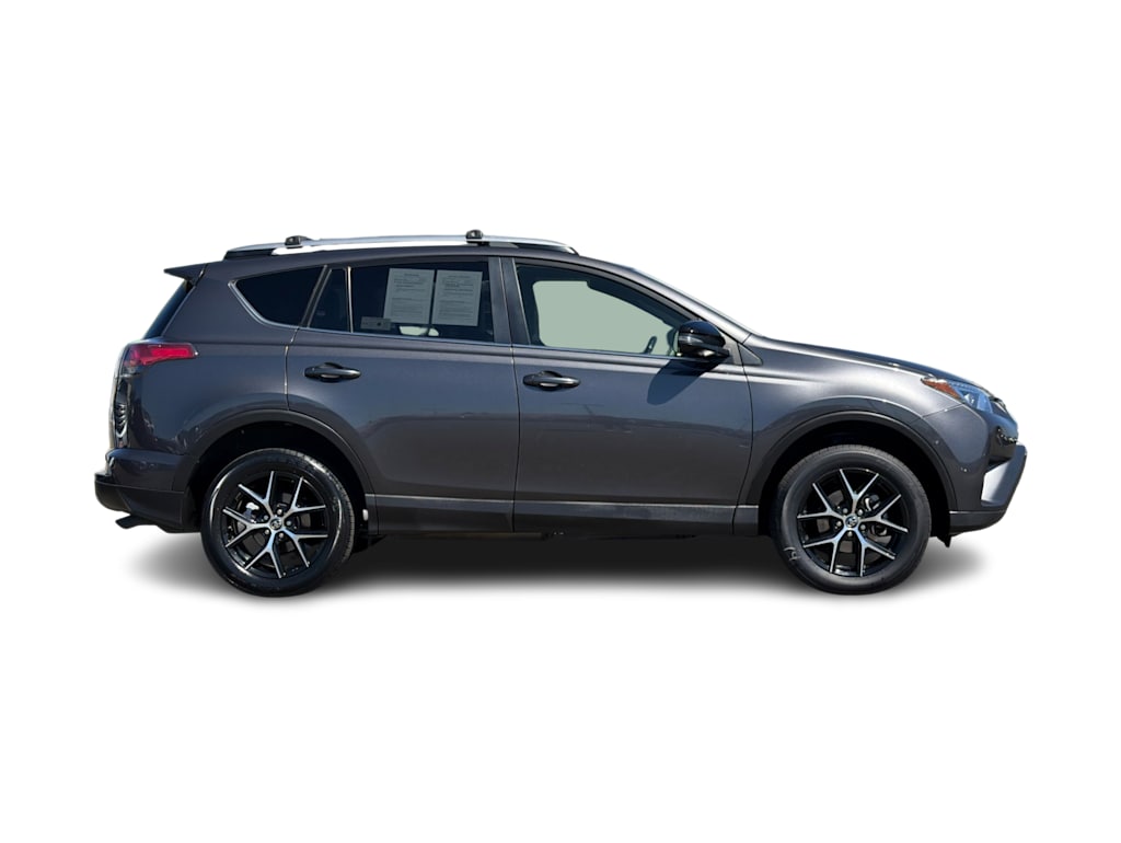 Thumbnail: 2018 Toyota RAV4 - 20