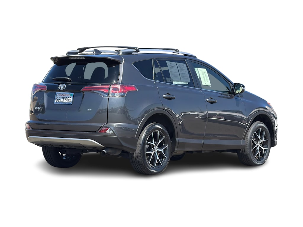 Thumbnail: 2018 Toyota RAV4 - 18