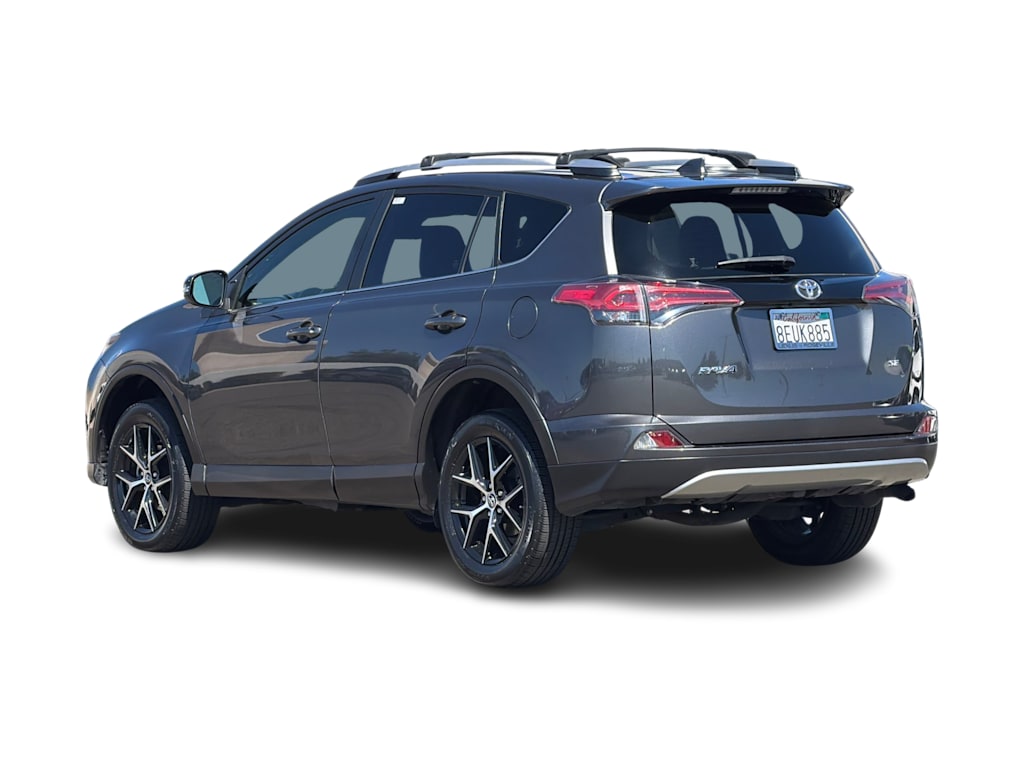 Thumbnail: 2018 Toyota RAV4 - 4