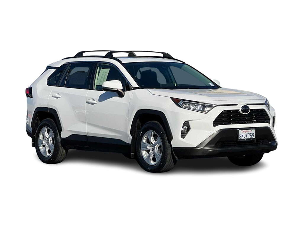 2019 Toyota RAV4 XLE 17