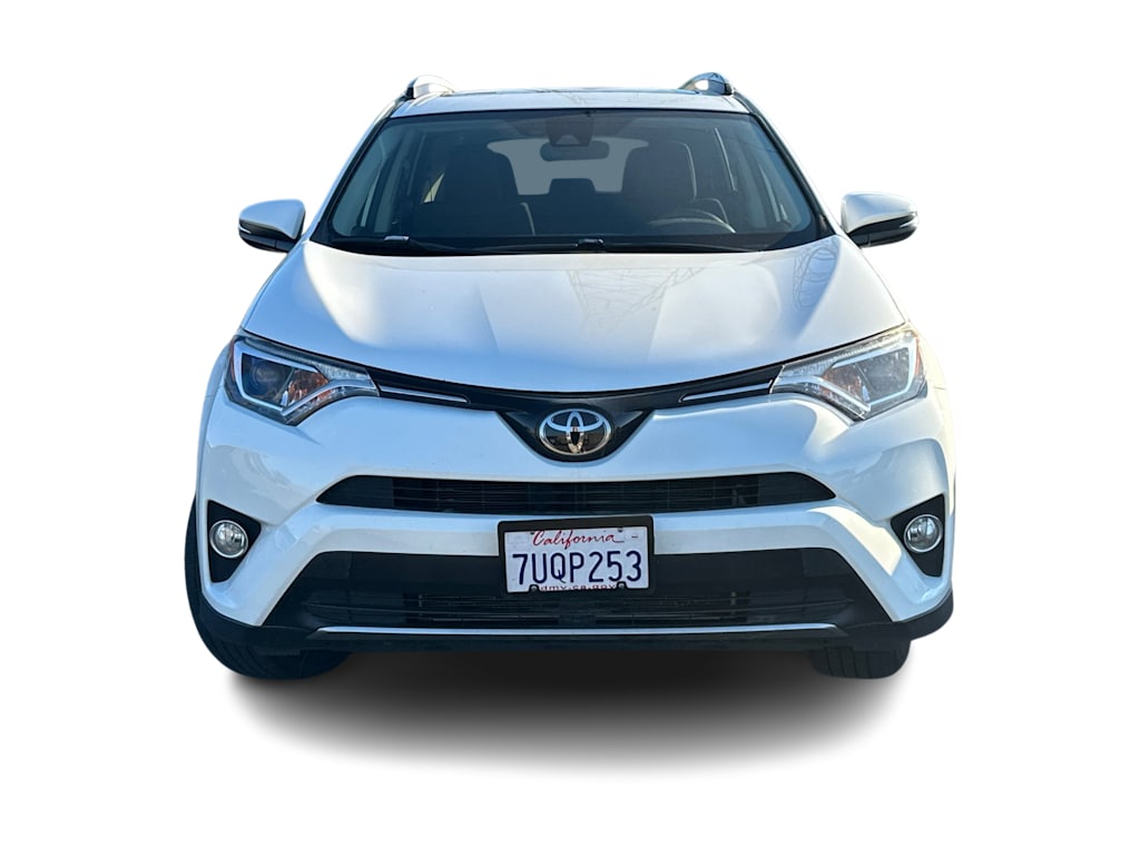 Thumbnail: 2017 Toyota RAV4 - 4