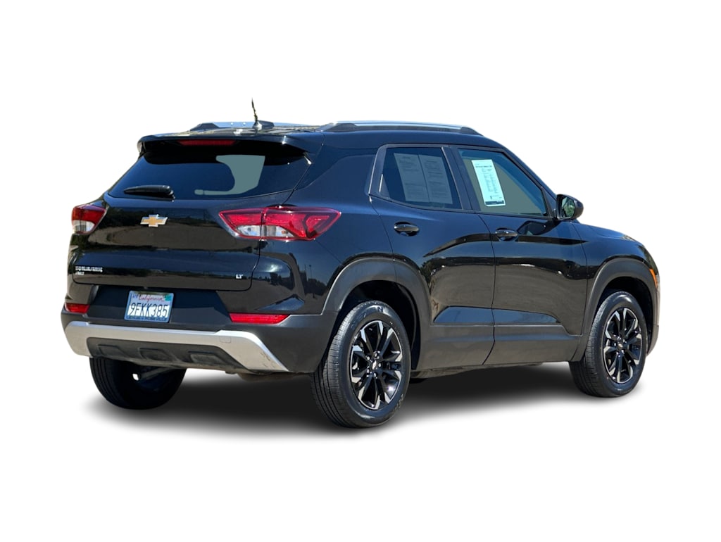 Thumbnail: 2023 Chevrolet TrailBlazer - 19