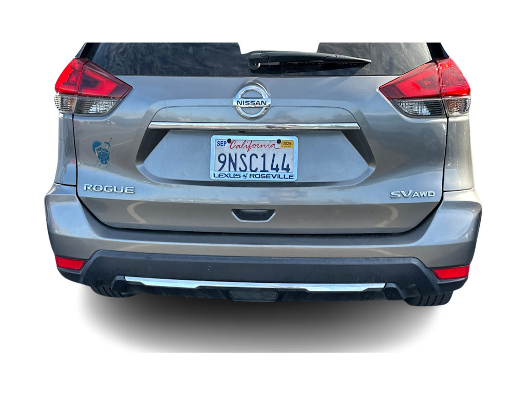 2018 Nissan Rogue SV 18
