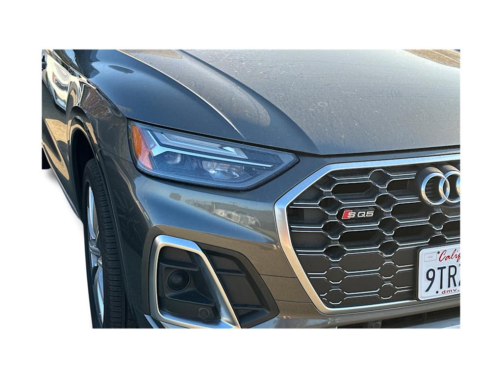 Thumbnail: 2022 Audi SQ5 - 10