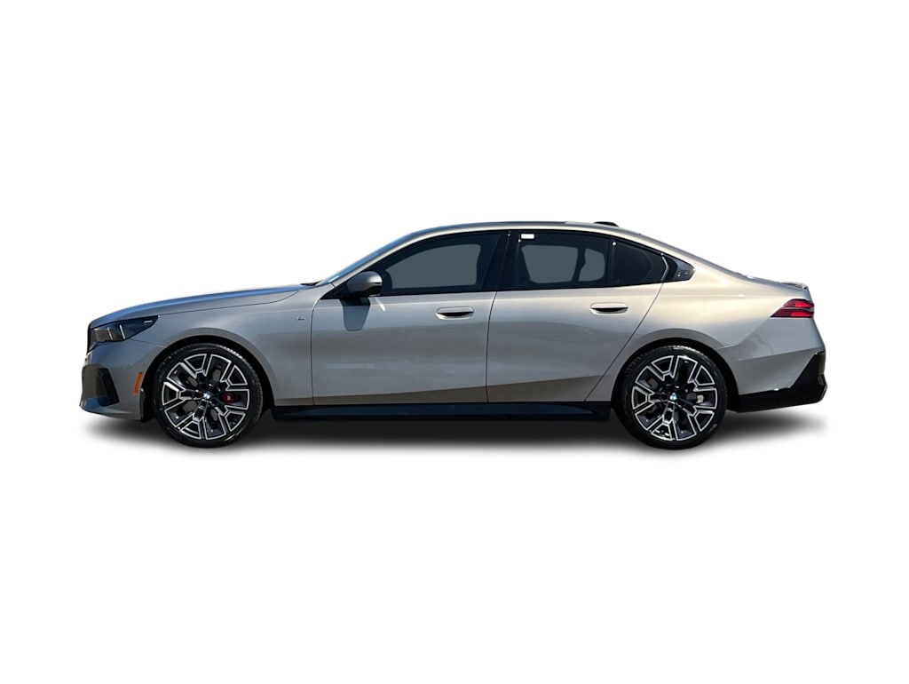 Thumbnail: 2024 BMW 5 Series - 3