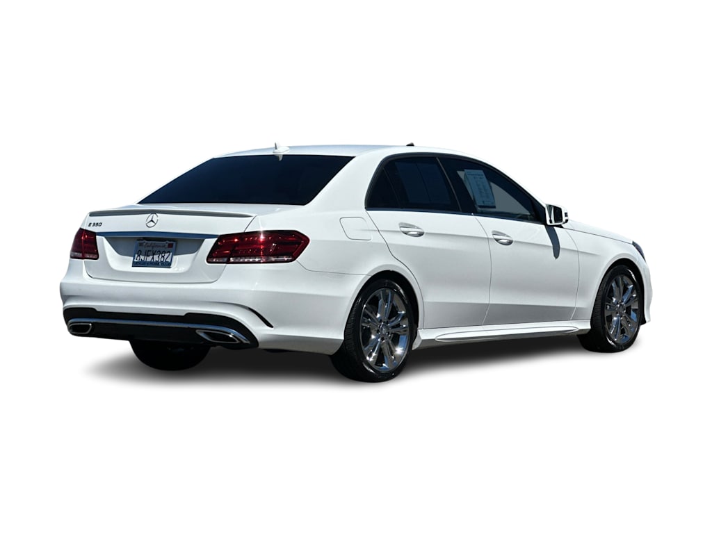 Thumbnail: 2016 Mercedes-Benz E-Class - 16