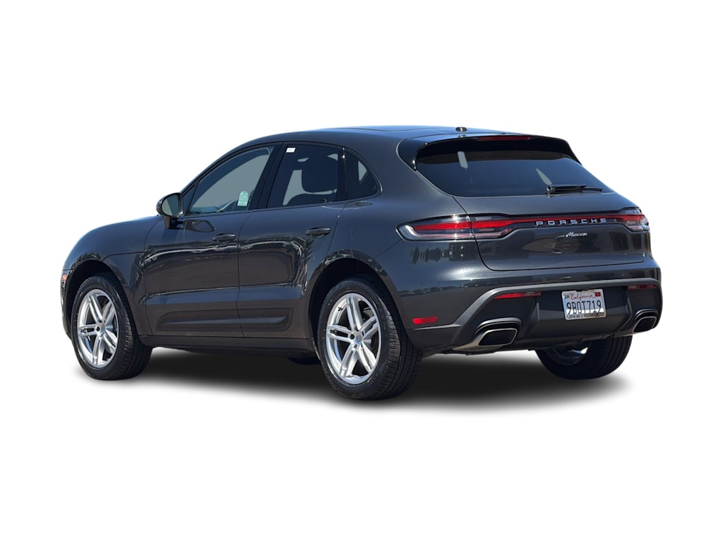 Thumbnail: 2022 Porsche Macan - 4