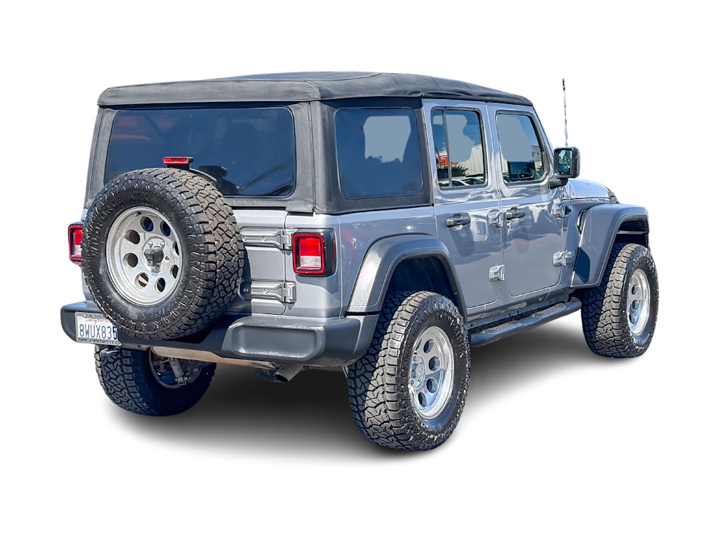 Thumbnail: 2018 Jeep Wrangler - 16