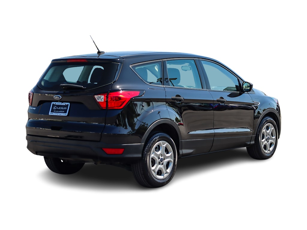 2019 Ford Escape S 16