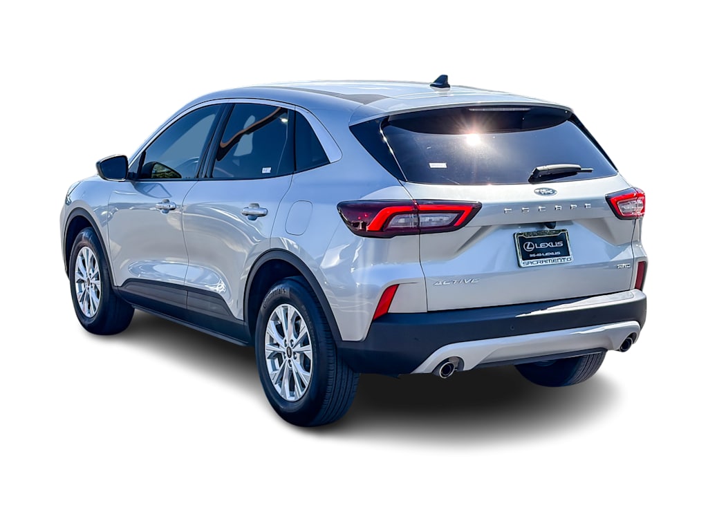 Thumbnail: 2023 Ford Escape - 3