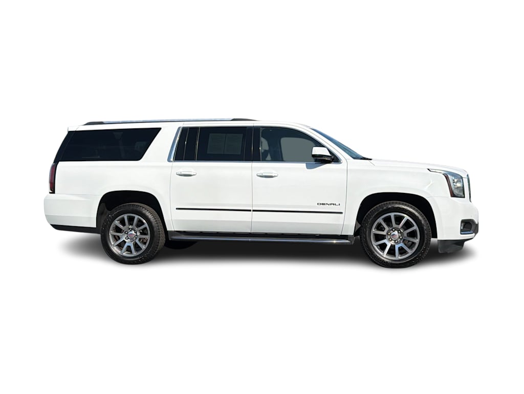 Thumbnail: 2020 GMC Yukon XL - 21