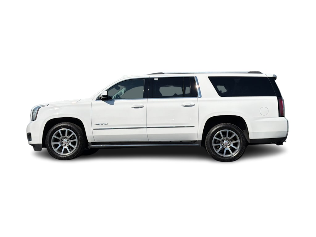 Thumbnail: 2020 GMC Yukon XL - 3
