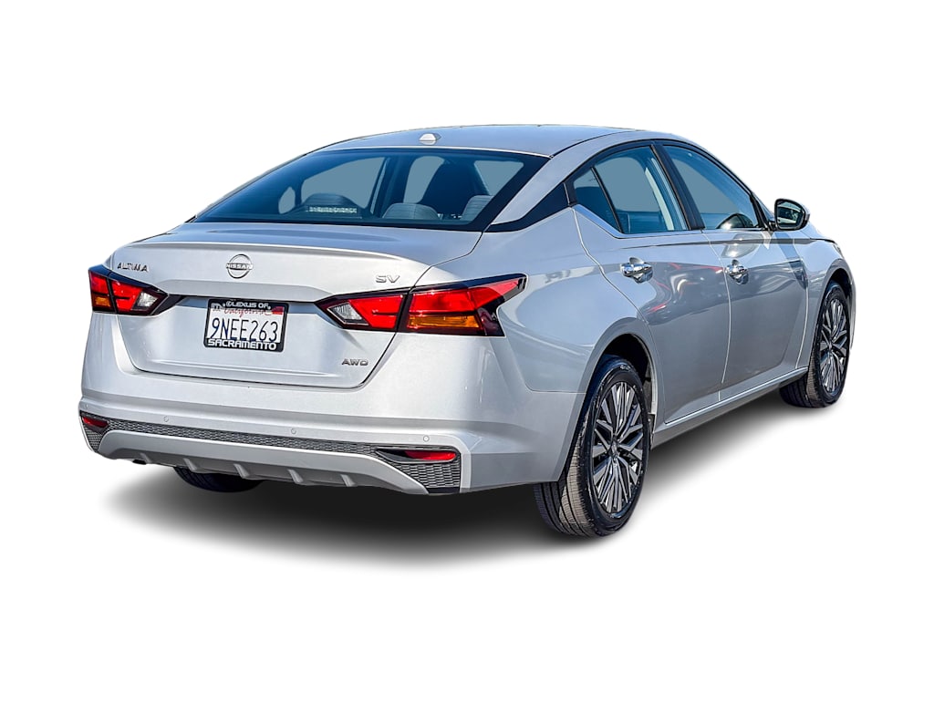 Thumbnail: 2023 Nissan Altima - 15