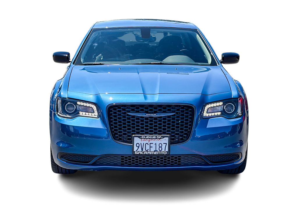 Thumbnail: 2023 Chrysler 300 - 5