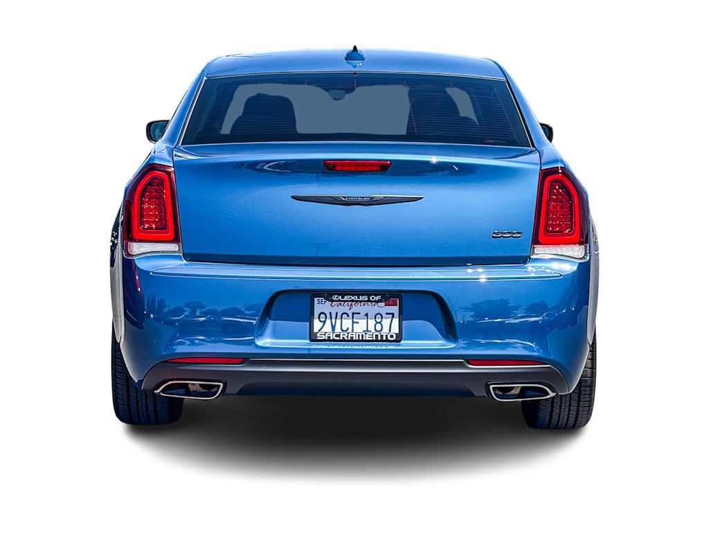 Thumbnail: 2023 Chrysler 300 - 4