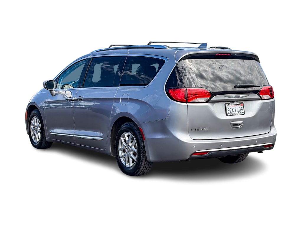Thumbnail: 2020 Chrysler Pacifica - 3
