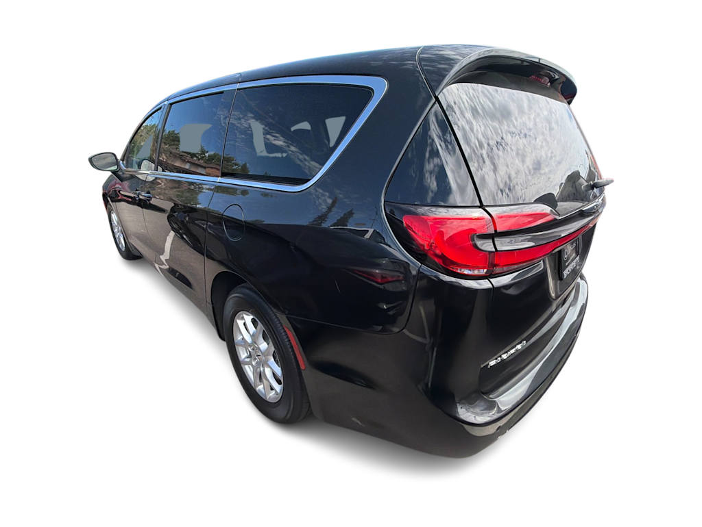 Thumbnail: 2023 Chrysler Pacifica - 2